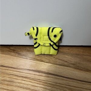 BAGGU Happy Face Smiley Puffy Airpods Sleeve Case Retired Used HTF